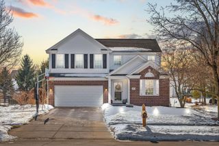 2073 Parklawn Drive, Lewis Center, OH 43035