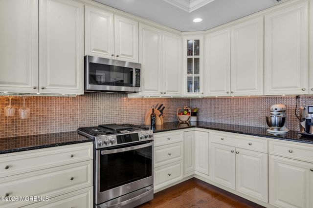 128 Anita Drive, Manahawkin, NJ 08050