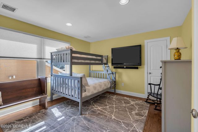 128 Anita Drive, Manahawkin, NJ 08050