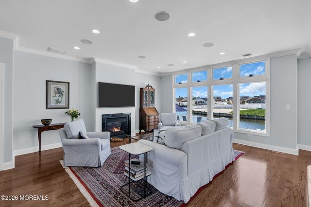 128 Anita Drive, Manahawkin, NJ 08050