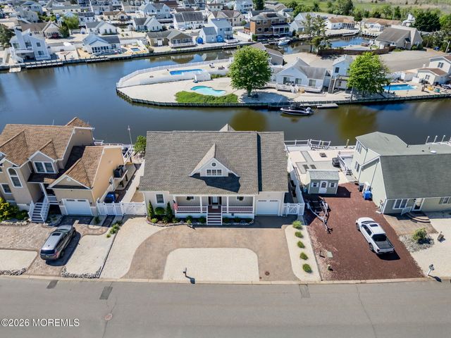 128 Anita Drive, Manahawkin, NJ 08050