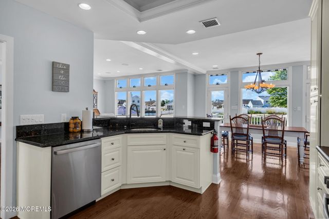 128 Anita Drive, Manahawkin, NJ 08050