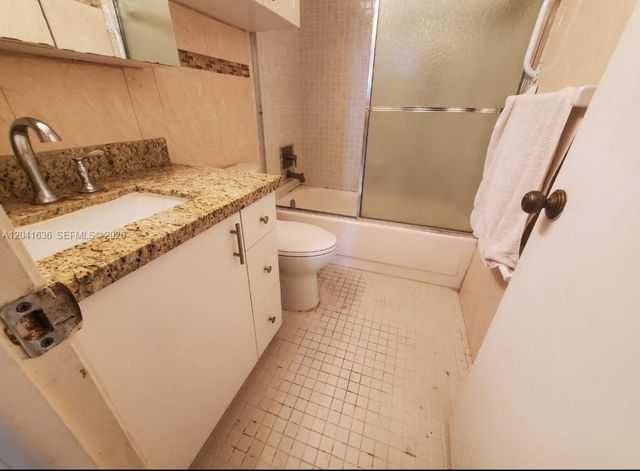 920 NE 169th Street 617, North Miami Beach, FL 33162