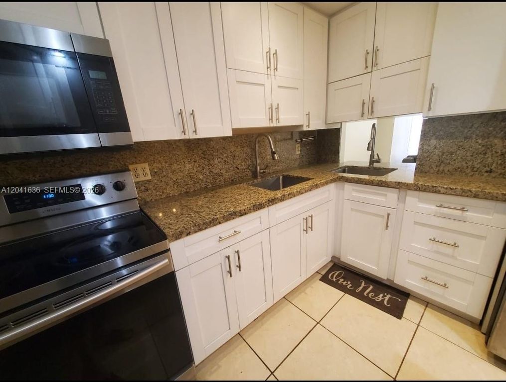 920 NE 169th Street 617, North Miami Beach, FL 33162