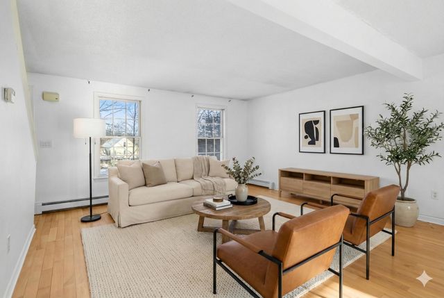 25 Leathers Lane, Dover, NH 03820