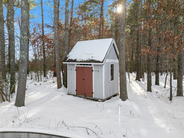 25 Leathers Lane, Dover, NH 03820