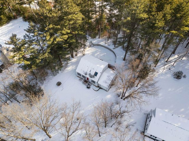 25 Leathers Lane, Dover, NH 03820