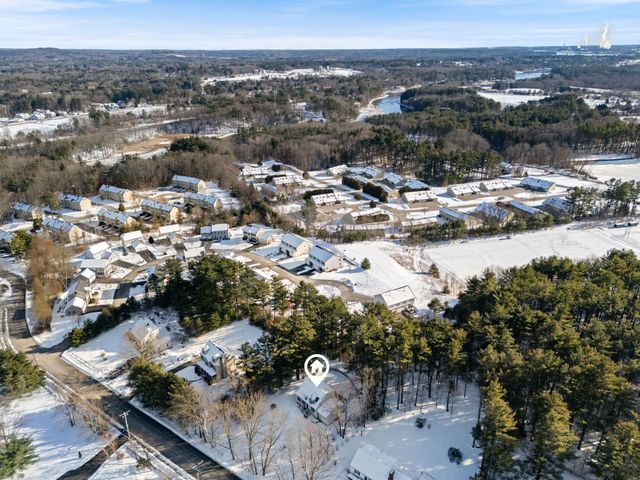 25 Leathers Lane, Dover, NH 03820