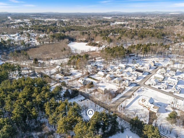 25 Leathers Lane, Dover, NH 03820