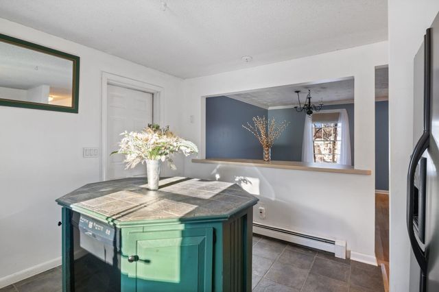 25 Leathers Lane, Dover, NH 03820