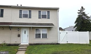24 LENNOX CT, Sicklerville, NJ 08081