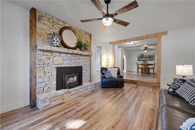 12001 W 150th Circle, Olathe, KS 66062