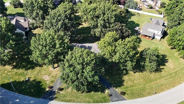 12001 W 150th Circle, Olathe, KS 66062