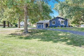 12001 W 150th Circle, Olathe, KS 66062