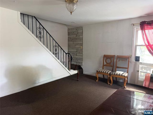 691 River Road, Teaneck, NJ 07666