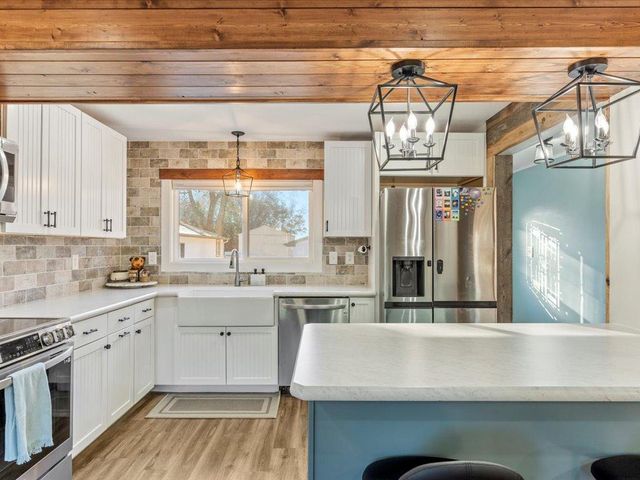 5335 Pine Beach Road, Brainerd, MN 56401