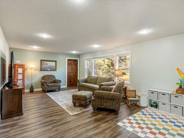 5335 Pine Beach Road, Brainerd, MN 56401