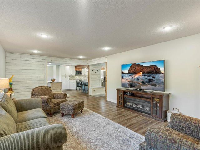 5335 Pine Beach Road, Brainerd, MN 56401