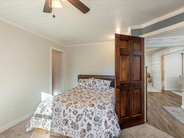 5335 Pine Beach Road, Brainerd, MN 56401