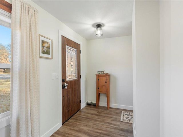 5335 Pine Beach Road, Brainerd, MN 56401