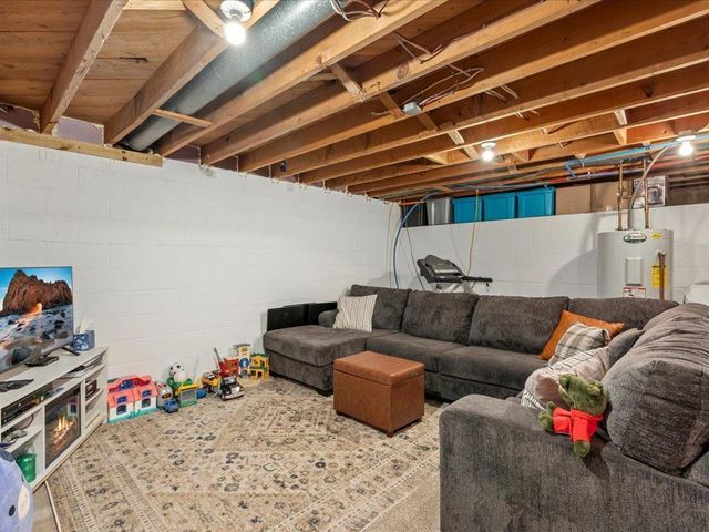 5335 Pine Beach Road, Brainerd, MN 56401