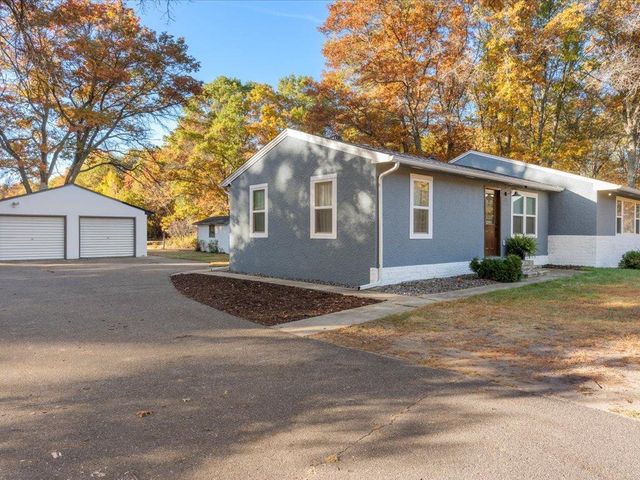 5335 Pine Beach Road, Brainerd, MN 56401