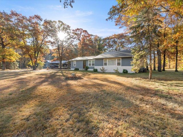 5335 Pine Beach Road, Brainerd, MN 56401