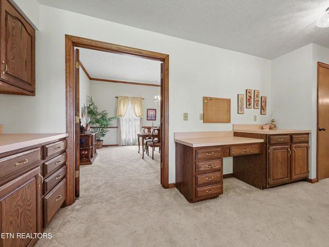 377 Thomas Loop Rd, Sevierville, TN 37876