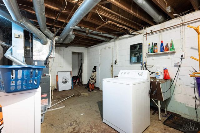 3320 Freddie, Cincinnati, OH 45205