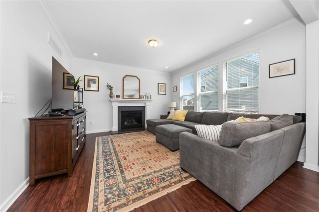 297 Springview Street, Ann Arbor, MI 48103