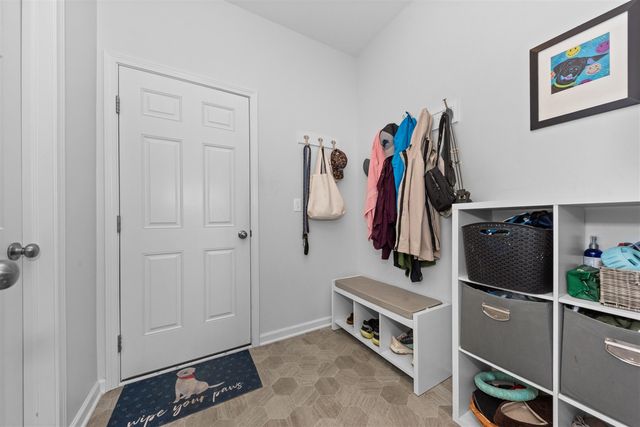 297 Springview Street, Ann Arbor, MI 48103