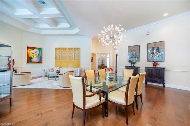 7657 Mulberry LN, Naples, FL 34114