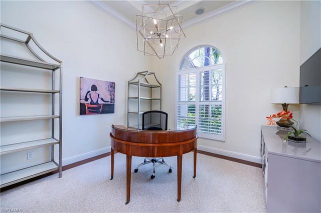 7657 Mulberry LN, Naples, FL 34114