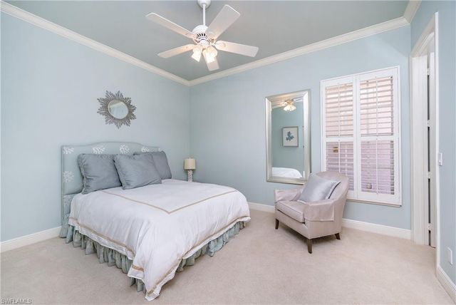 7657 Mulberry LN, Naples, FL 34114
