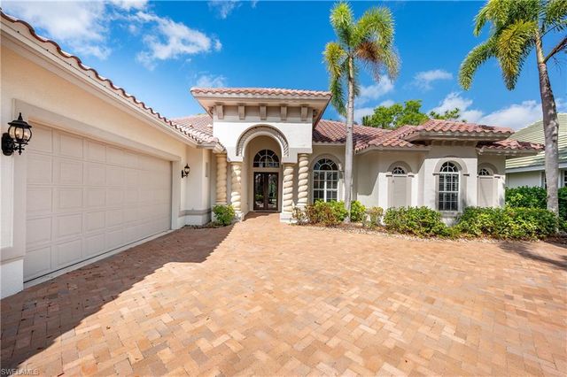7657 Mulberry LN, Naples, FL 34114