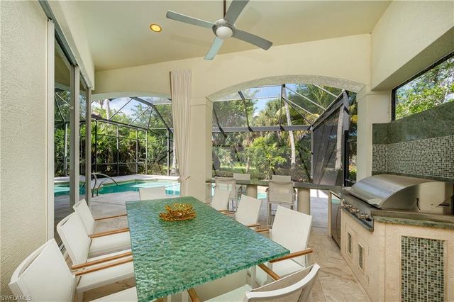 7657 Mulberry LN, Naples, FL 34114