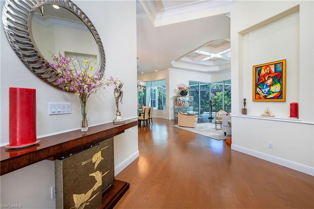 7657 Mulberry LN, Naples, FL 34114