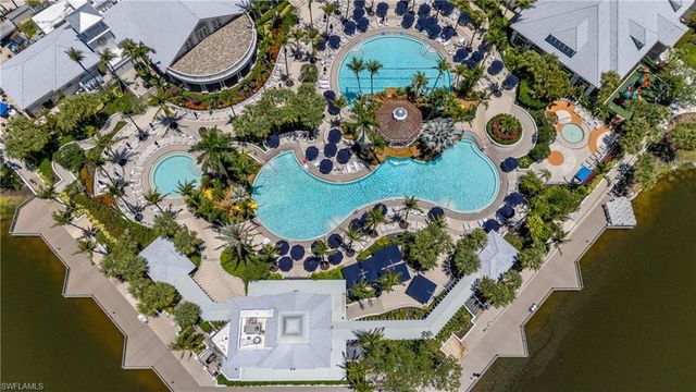 7657 Mulberry LN, Naples, FL 34114