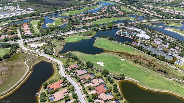 7657 Mulberry LN, Naples, FL 34114
