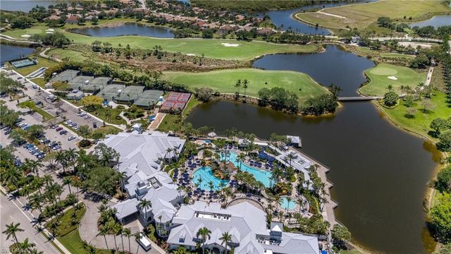 7657 Mulberry LN, Naples, FL 34114