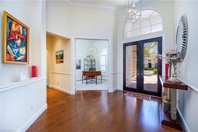 7657 Mulberry LN, Naples, FL 34114