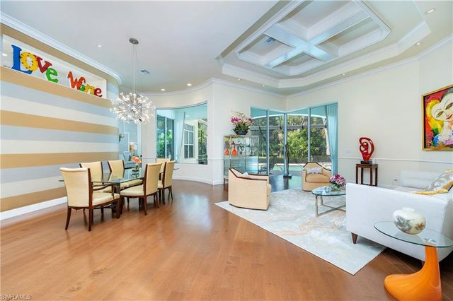 7657 Mulberry LN, Naples, FL 34114