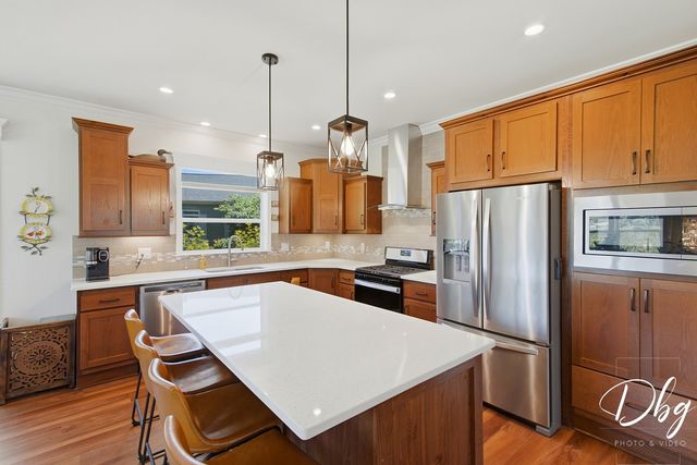 1512 Concord Circle, Grayslake, IL 60030