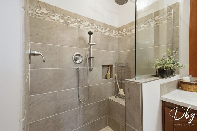 1512 Concord Circle, Grayslake, IL 60030