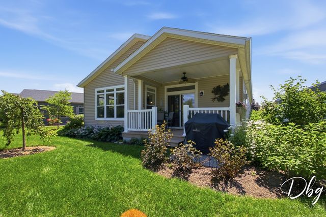 1512 Concord Circle, Grayslake, IL 60030