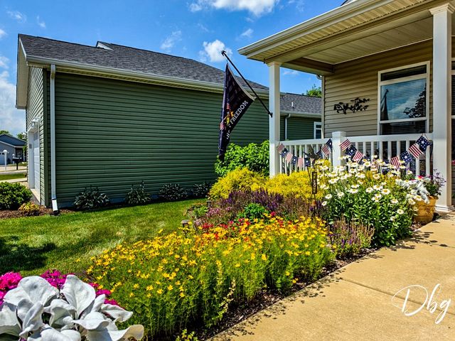 1512 Concord Circle, Grayslake, IL 60030