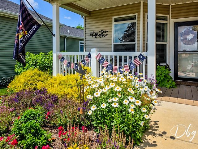 1512 Concord Circle, Grayslake, IL 60030
