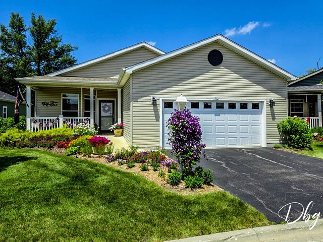 1512 Concord Circle, Grayslake, IL 60030