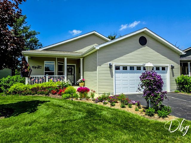 1512 Concord Circle, Grayslake, IL 60030