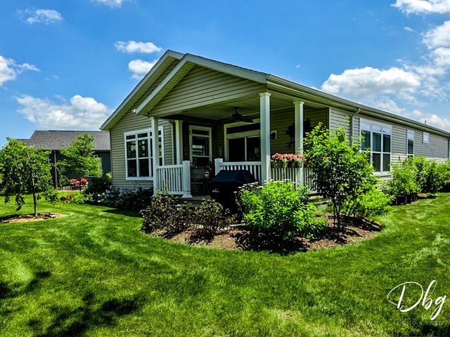 1512 Concord Circle, Grayslake, IL 60030